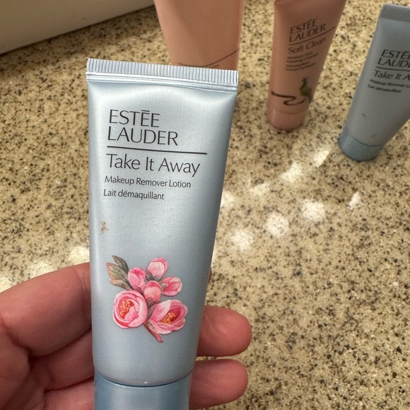 Estée Lauder Cleansing Products - Picture 4 of 6